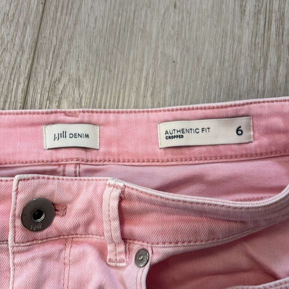 J. Jill Denim Authentic Fit Cropped Jeans in Light Pink size 6 - Picture 6 of 13